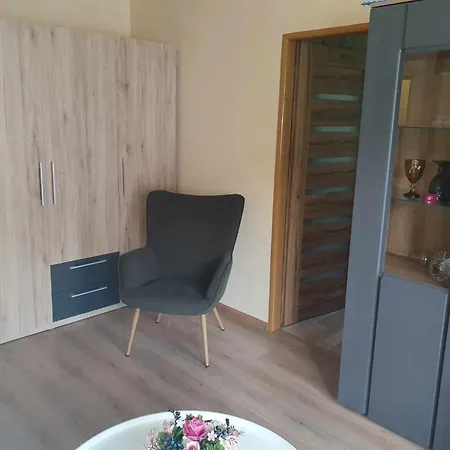 Apartman Hodrusa 公寓